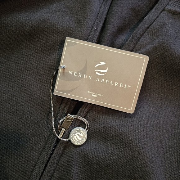 Nexus Zip-Up Knit Longsleeved Athletic Sweater (NWT) - Picture 5 of 6